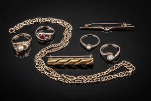Diverse smykker af guld 14 kt. 7