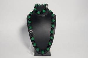 Halsband och armband