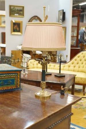 Bordslampa, emprestil