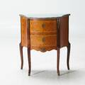 Byrå Louis XVI-stil