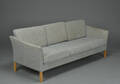 Møbelproducent. Trepersoners sofa