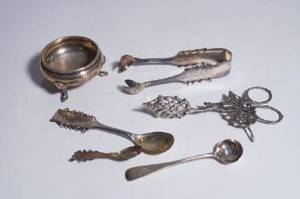 Saltkar med sked Enland, m m silver