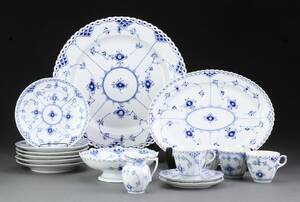 Royal Copenhagen. Musselmalet porcelæn 16 Denne vare er sat til omsalg under nyt varenummer 5000759