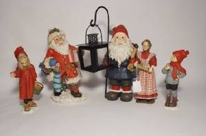 Tomtar, 2 st samt 3 julklädda barn.