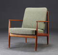 Grete Jalk 1920-2005. Hvilestol i teak m. originalt uld betræk.