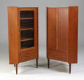 Dansk møbelproducent. To hjørneskabe, teak 2
