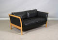 Dansk møbelproducent. To-pers. sofa