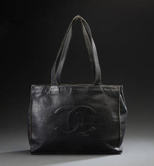 Chanel, vintage shopper af sort kaviar læder