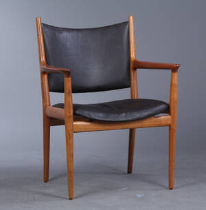 Hans J. Wegner. Armstol, model JH-713, Johannes Hansen  Denne vare er sat til omsalg under nyt varenummer 4229691