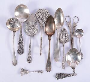SILVERFÖREMÅL, 11 delar, 181900-tal.