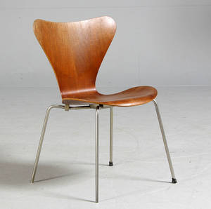 Arne Jacobsen 1902-1971. Stol, model 3107, teak