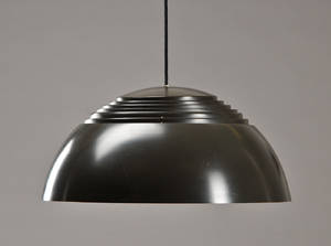 Arne Jacobsen 1901-1971.  AJ-pendel, brunlakeret