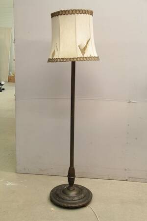 Golvlampa
