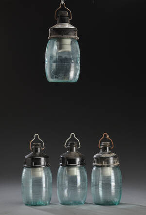 Fire tjekkiske pendler af klart glas 4 Denne vare er sat til omsalg under nyt varenummer 4158478