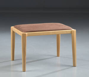 Rune Krøjgaard og Knut Bendik Humlevik for NORR11. Shanghai skammel