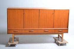 SIDEBOARD.