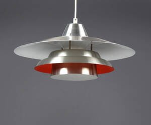 Dansk lampeproducent 1960-erne. Pendel af børstet metal 