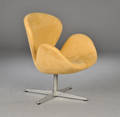 Arne Jacobsen 1902-1971. Svanen, hvilestol, model 3320