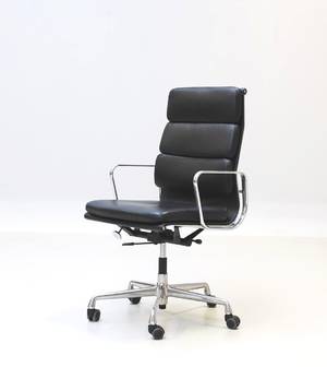 Charles Eames 1907-1978. Soft Pad højrygget kontorstol, Model EA-219