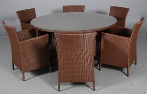 Havemøbler. Rundt havebord samt seks armstole, brun polyrattan. 7