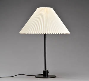 Le Klint. Bordlampe, model 367