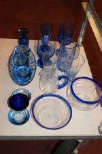 Glas, blå 20 delar bl a des. Ture Berglund