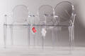 Eugeni Quitllet  Philippe Starck, Drei Stühle Modell Louis Ghost, für Kartell 3