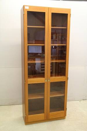 Vitrinskåp Karl Andersson