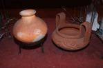 Terracotta-krukor 2st 1 med 3-ben i smide