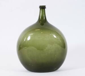 Flaska i gröntonat glas, 171800-tal