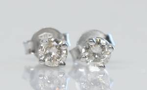 Brillantørestikker, ca. 0.36 ct. 2