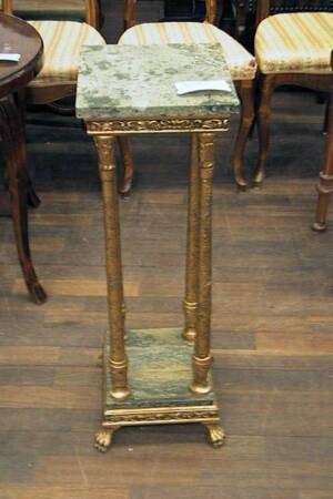 Piedestal, Förgylld