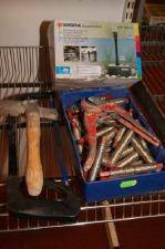 Parti bl.a. ståltråd, Gardena vattenpump 