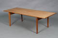 Hans J. Wegner. Sofabord af massiv egetræ, model AT15