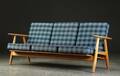 Hans J. Wegner. Tre-pers. Cigaren sofa, model GE-2403 