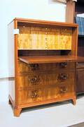 Chiffonjé, Mahogny