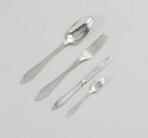 Besticksdelar i silver