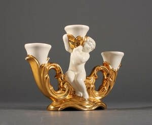 Trearmet stage, porcelæn