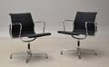 Charles Eames. Par armstole, model EA-108 2  Denne vare er sat til omsalg under nyt varenummer 5088897
