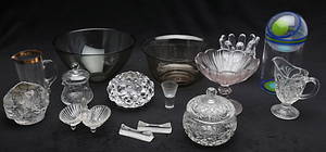 GLASFÖREMÅL, 14 st, bla Fuga.