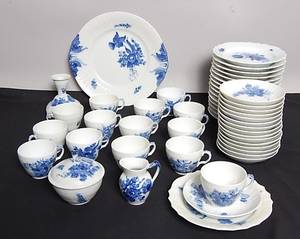 KAFFESERVIS, 49 delar, Blå blomster, Royal Copenhagen, 1sort.