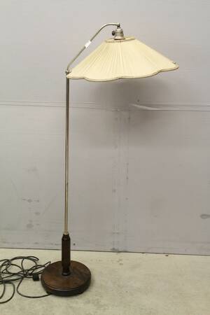 Golvlampa