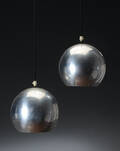 To kugleformet pendler af forkromet metal 2 