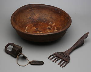 LJUSTER, HÄNGLÅS samt SKÅL, 1800-tal.