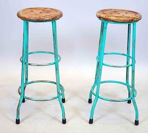 PALLAR, 1 par, grönmålad metall samt trä.