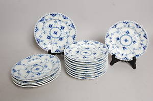 TALLRIKAR, 15 st, Musselmalet, helblond.