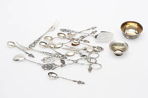 SILVERFÖREMÅL bl.a. Norge, vikt ca 250 gram.