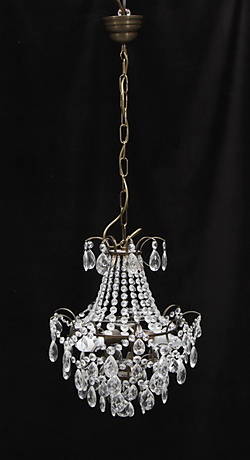 TAKLAMPA med prismor 2000-tal.