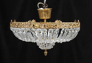 TAKLAMPA med prismor 1900-talets slut.