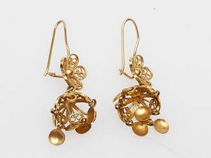 ÖRHÄNGEN, 1 par, 14k guld, vikt ca 5,3 gr.